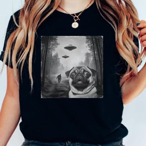Tops - Funny UFO Pug Selfie Shirt, Alien & Dog Lover Graphic Tee